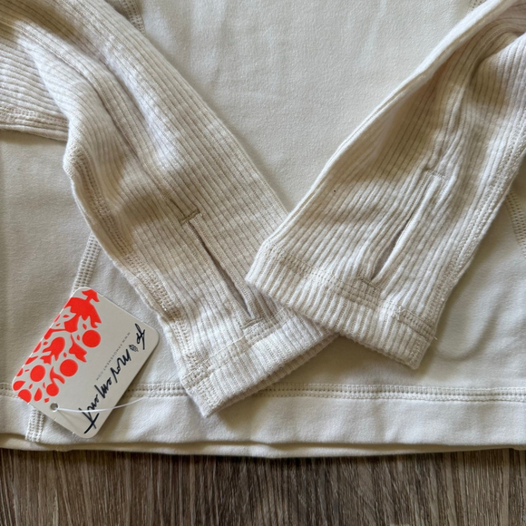 Free People Undercover Base Layer Extra Small NWT FP Movement - Picture 6 of 7